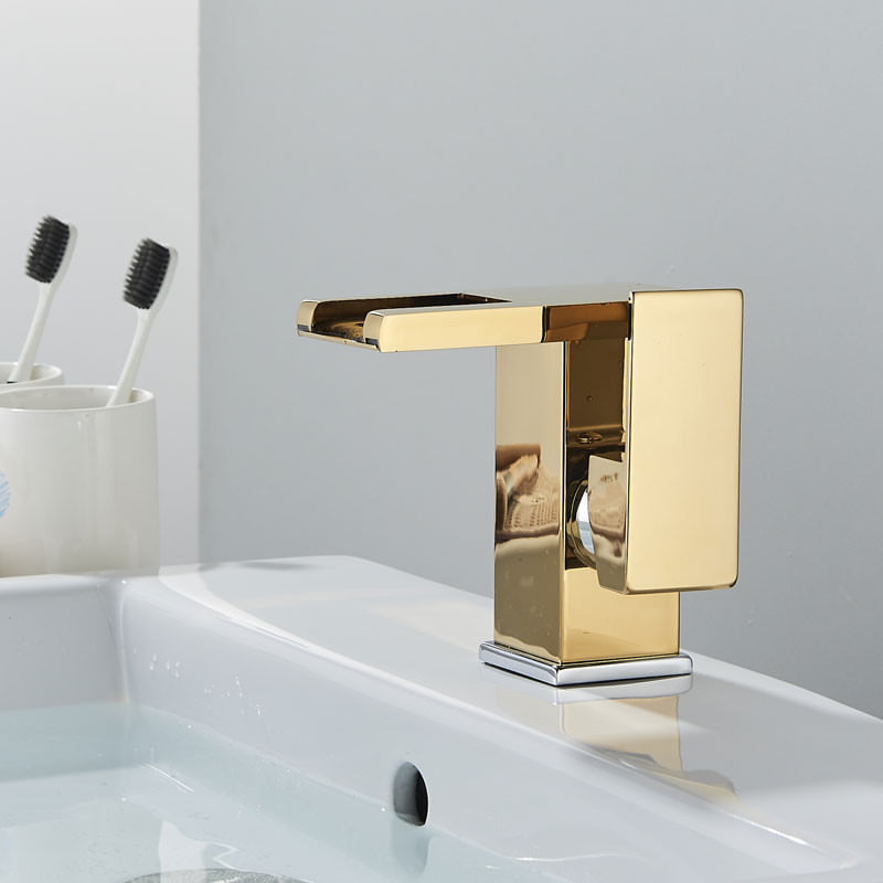 Casa si Gradina - Sanitare - Lavoar baie si accesorii - Baterii sanitare - Baterie chiuveta baie, Blackswan, Tip M191, model auriu/ crom scurt cu pipa tip cascada si LED, dimensiune 12.5 cm - Infinity.ro