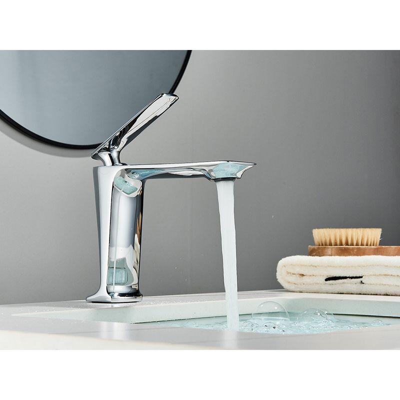 Casa si Gradina - Sanitare - Lavoar baie si accesorii - Baterii sanitare - Baterie chiuveta baie, Blackswan, Tip M201, model crom scurt, dimensiune 16 cm - Infinity.ro