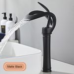 Casa si Gradina - Sanitare - Lavoar baie si accesorii - Baterii sanitare - Baterie chiuveta baie, Blackswan, Tip M217, model negru cu pipa tip cascada si montare pe blat, dimensiune 34 cm - Infinity.ro