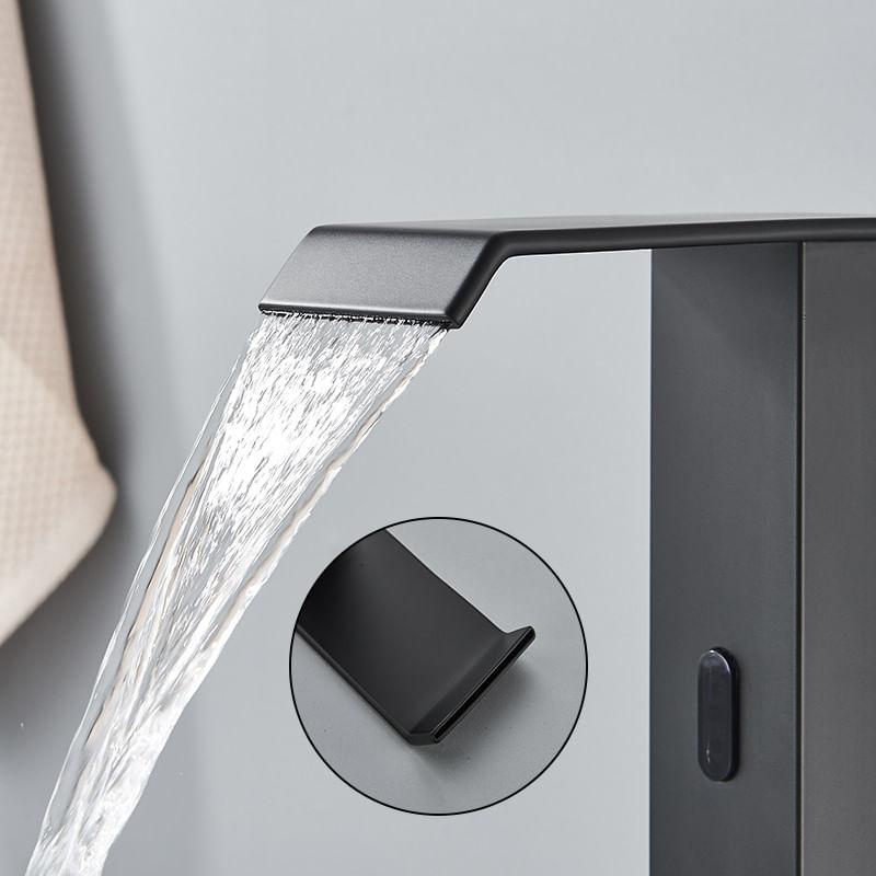 Casa si Gradina - Sanitare - Lavoar baie si accesorii - Baterii sanitare - Baterie chiuveta baie, Blackswan, Tip M181, model negru cu pipa tip cascada si senzor, dimensiune 17.5 cm - Infinity.ro