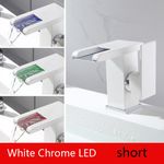 Casa si Gradina - Sanitare - Lavoar baie si accesorii - Baterii sanitare - Baterie chiuveta baie, Blackswan, Tip M190, model alb scurt cu pipa tip cascada si LED, dimensiune 12.5 cm - Infinity.ro