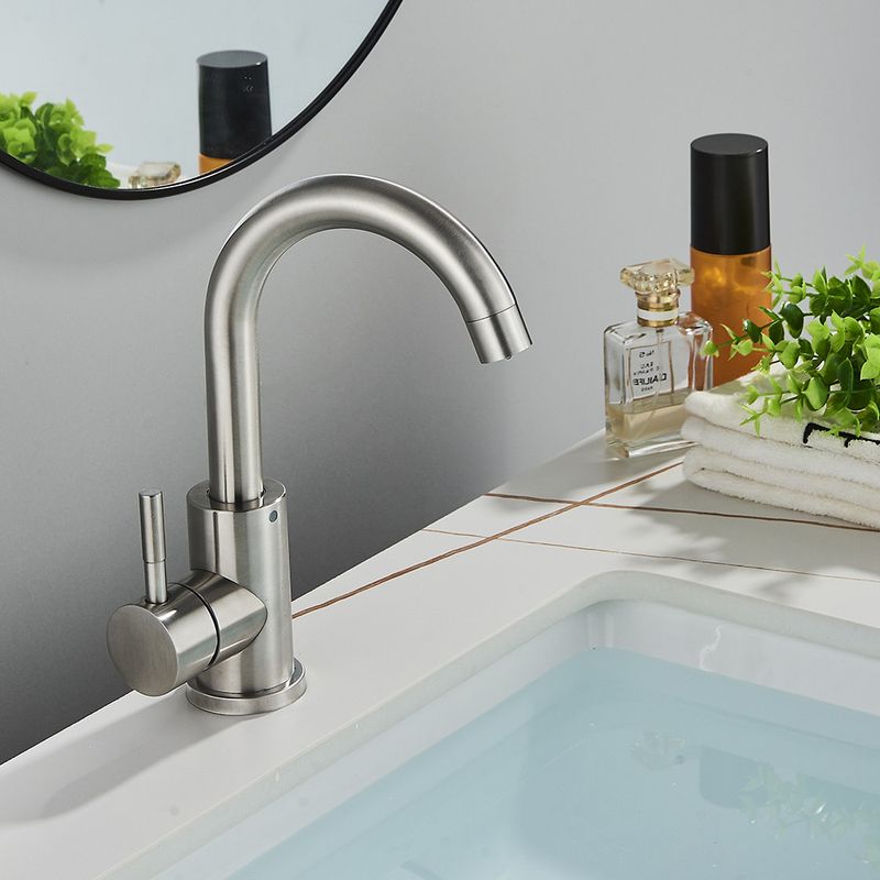 Casa si Gradina - Sanitare - Lavoar baie si accesorii - Baterii sanitare - Baterie chiuveta baie, Blackswan, Tip M236, model nichel rotund, dimensiune 23.5 cm - Infinity.ro