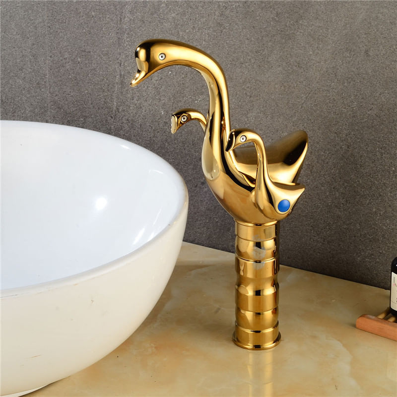 Casa si Gradina - Sanitare - Lavoar baie si accesorii - Baterii sanitare - Baterie chiuveta baie, Blackswan, Tip M263 Lebada, model auriu cu montare pe blat, dimensiune 31 cm - Infinity.ro