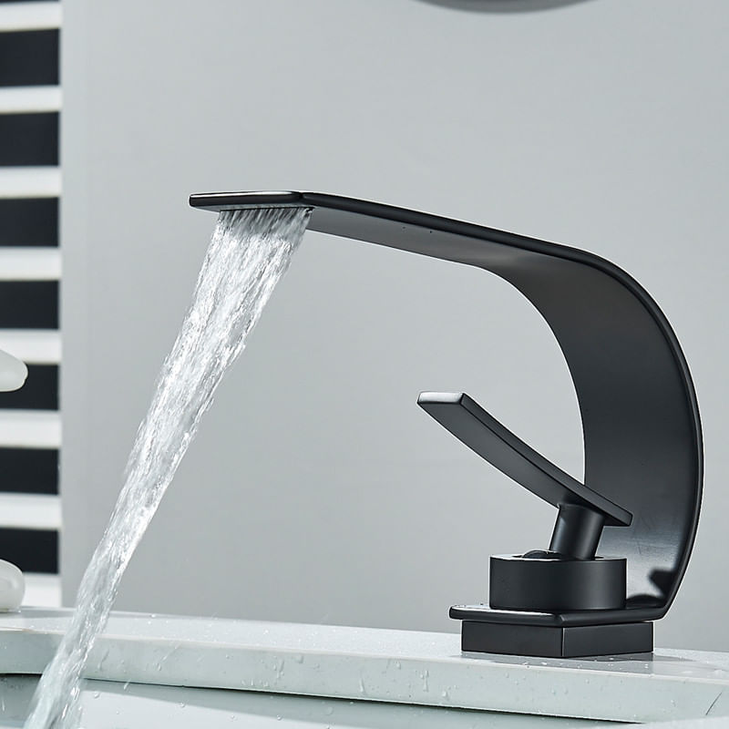Casa si Gradina - Sanitare - Lavoar baie si accesorii - Baterii sanitare - Baterie chiuveta baie, Blackswan, Tip M247, model negru mat Waves, dimensiune 20 cm - Infinity.ro