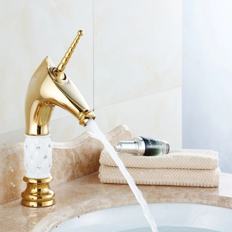 Casa si Gradina - Sanitare - Lavoar baie si accesorii - Baterii sanitare - Baterie chiuveta baie, Blackswan, Tip M271 Unicorn, model auriu/ alb mediu, dimensiune 27.2 cm - Infinity.ro