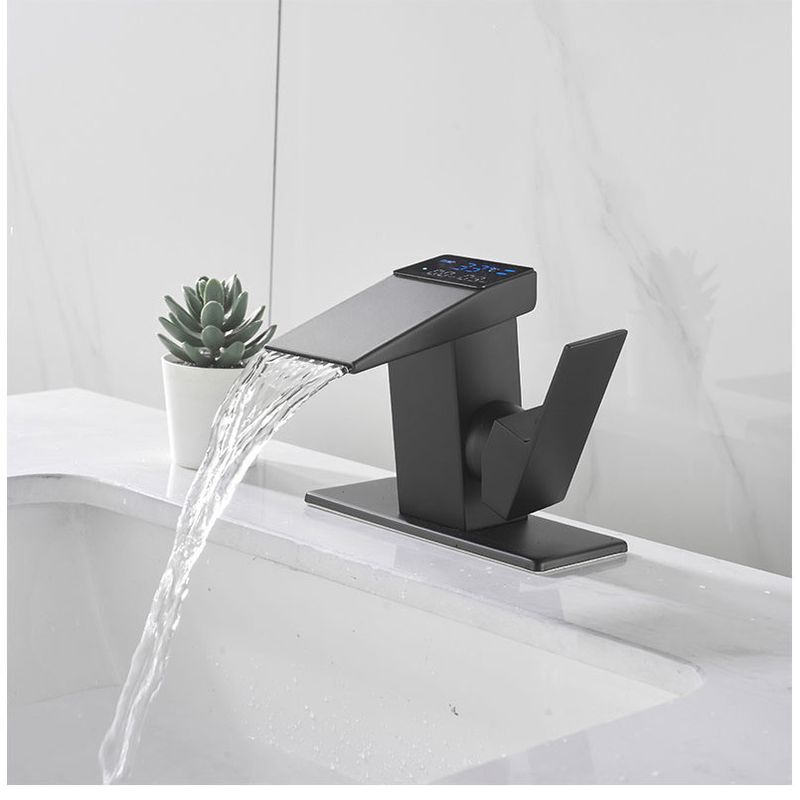 Casa si Gradina - Sanitare - Lavoar baie si accesorii - Baterii sanitare - Baterie chiuveta baie, Blackswan, Tip M292, model smart negru mat, cu display LCD, dimensiune 13 cm - Infinity.ro