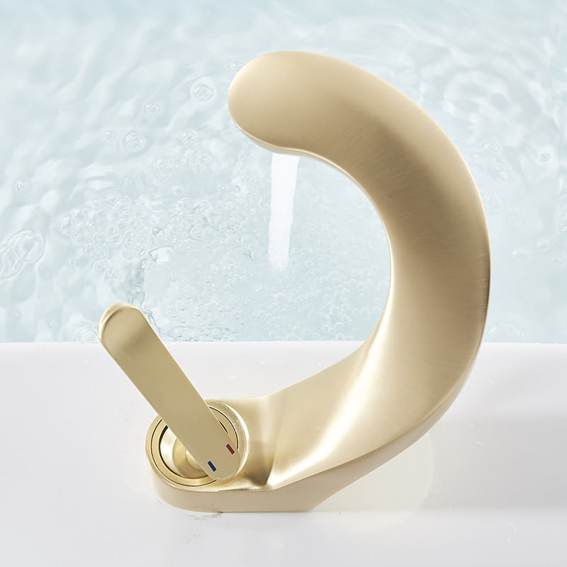 Casa si Gradina - Sanitare - Lavoar baie si accesorii - Baterii sanitare - Baterie chiuveta baie, Blackswan, Tip M14, model auriu mat, dimensiune 14.5 cm - Infinity.ro