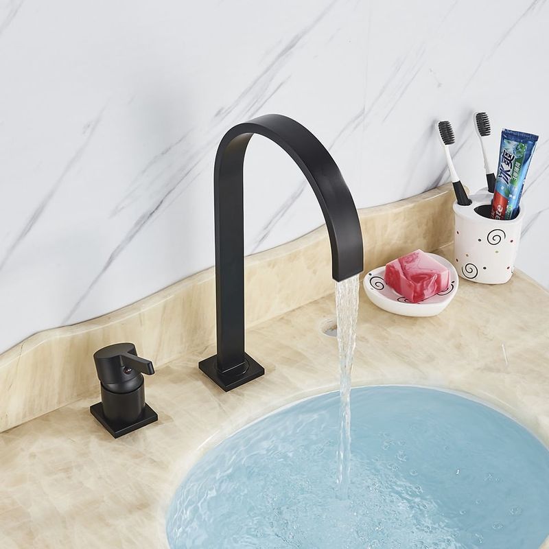Casa si Gradina - Sanitare - Lavoar baie si accesorii - Baterii sanitare - Baterie chiuveta baie, Blackswan, Tip M50, model negru, dimensiune 35 cm - Infinity.ro