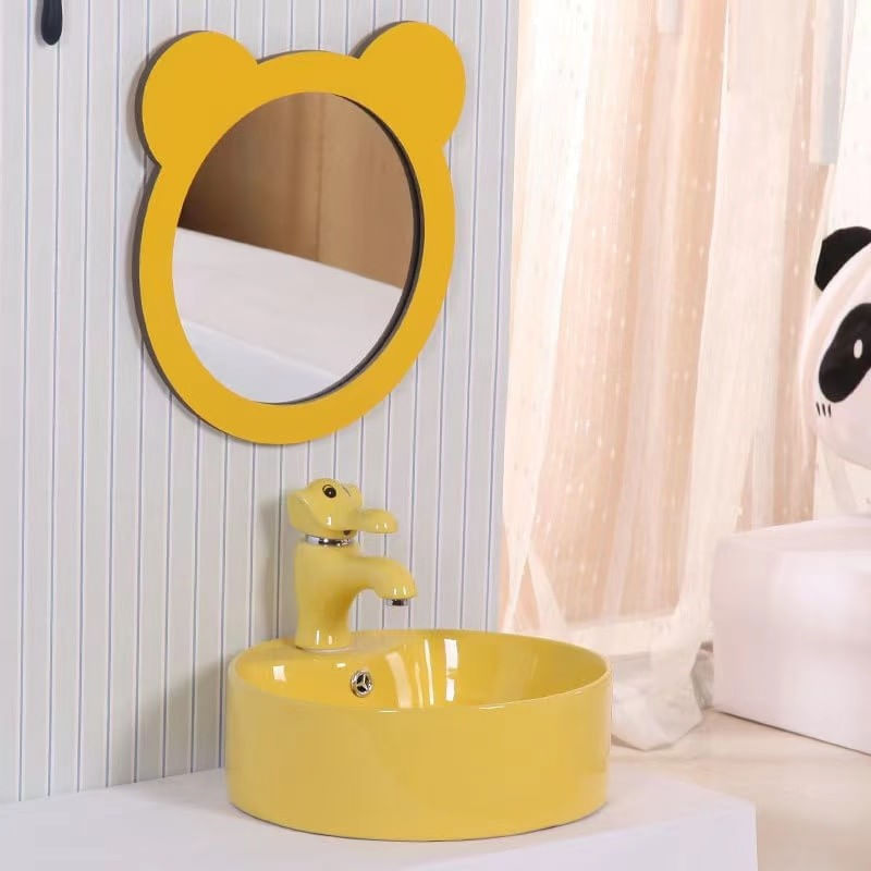 Casa si Gradina - Sanitare - Lavoar baie si accesorii - Baterii sanitare - Baterie chiuveta baie, Blackswan, Tip M291 Elefant, model galben, dimensiune 16 cm - Infinity.ro
