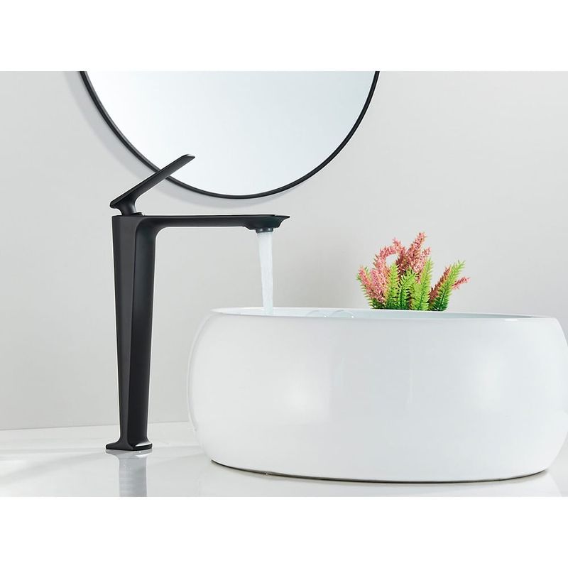 Casa si Gradina - Sanitare - Lavoar baie si accesorii - Baterii sanitare - Baterie chiuveta baie, Blackswan, Tip M200, model negru mat inalt, dimensiune 28 cm - Infinity.ro