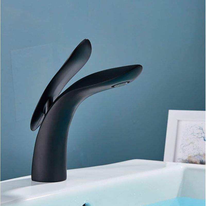 Casa si Gradina - Sanitare - Lavoar baie si accesorii - Baterii sanitare - Baterie chiuveta baie, Blackswan, Tip M89, model negru mat, dimensiune 20 cm - Infinity.ro