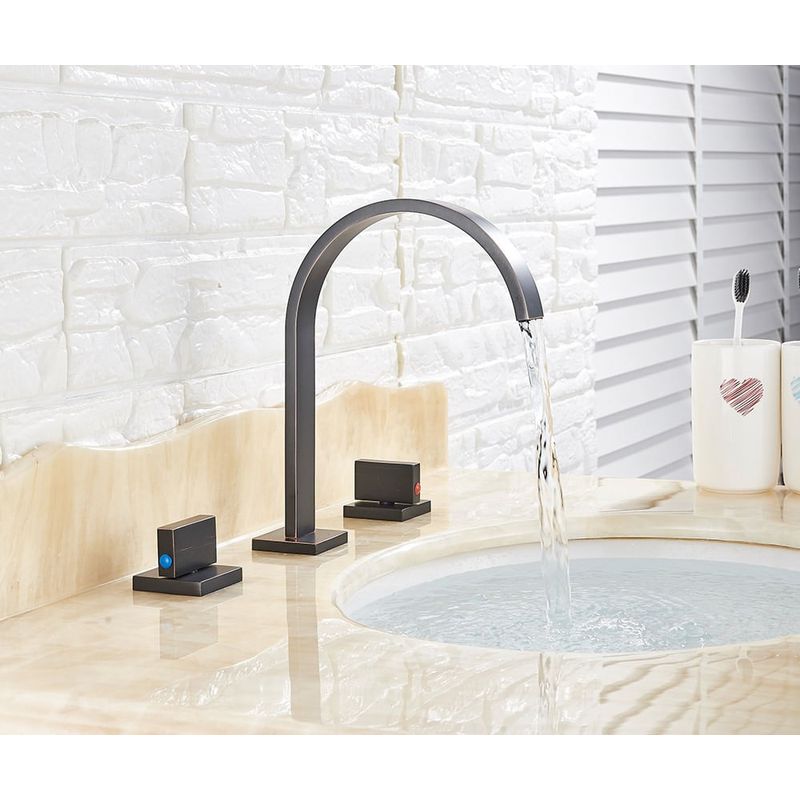 Casa si Gradina - Sanitare - Lavoar baie si accesorii - Baterii sanitare - Baterie chiuveta baie, Blackswan, Tip M59, model negru antichizat, dimensiune 24.5 cm - Infinity.ro