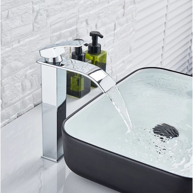 Casa si Gradina - Sanitare - Lavoar baie si accesorii - Baterii sanitare - Baterie chiuveta baie, Blackswan, Tip M85, model crom lucios, dimensiune 30 cm - Infinity.ro
