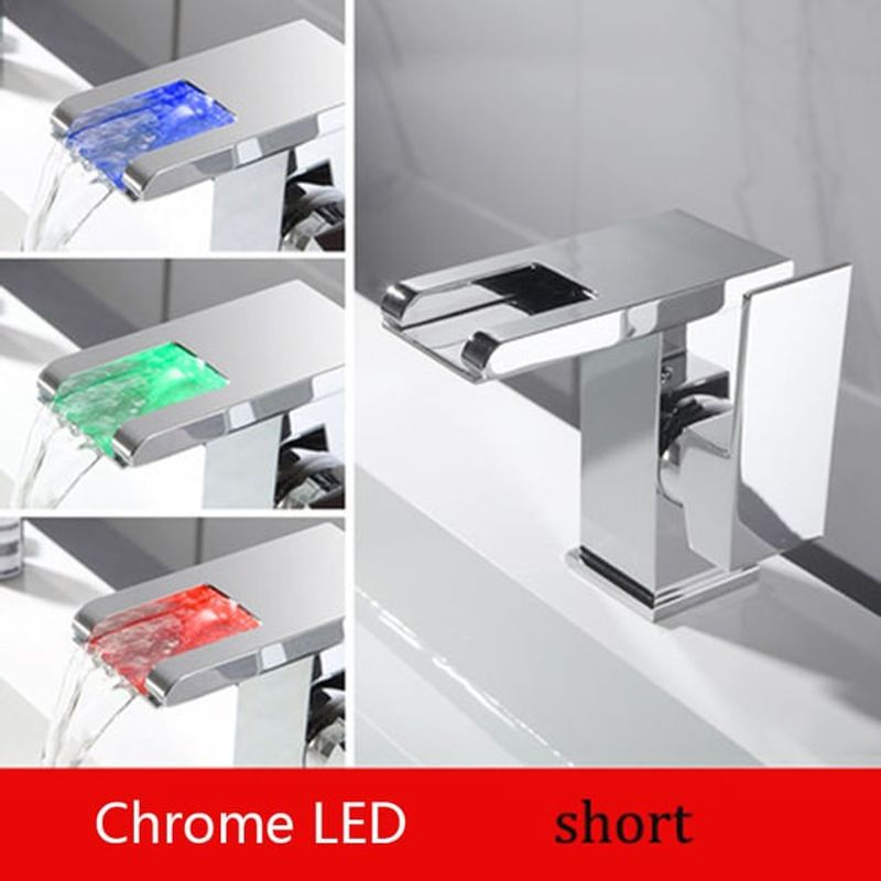 Casa si Gradina - Sanitare - Lavoar baie si accesorii - Baterii sanitare - Baterie chiuveta baie, Blackswan, Tip M188, model crom scurt cu pipa tip cascada si LED, dimensiune 12.5 cm - Infinity.ro