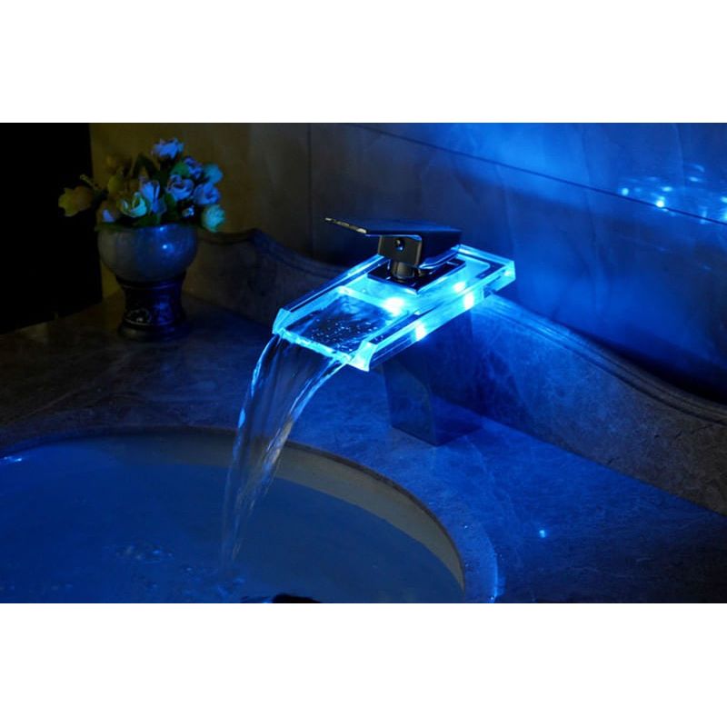 Casa si Gradina - Sanitare - Lavoar baie si accesorii - Baterii sanitare - Baterie chiuveta baie cu led, Blackswan, Tip cascada M7, sticla securizata transparenta, dimensiuni 12 x 15.2 cm - Infinity.ro