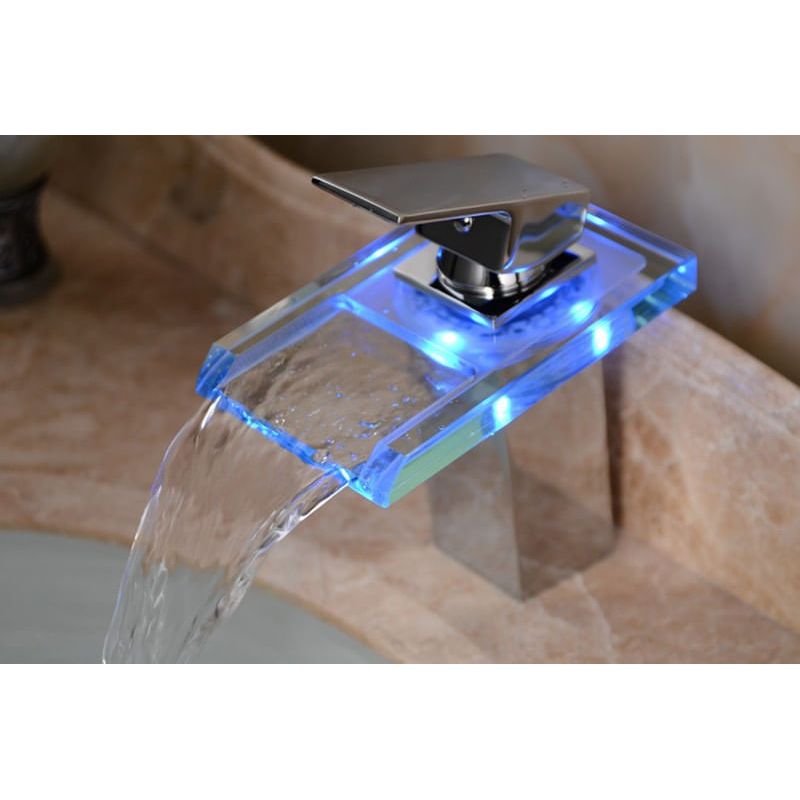 Casa si Gradina - Sanitare - Lavoar baie si accesorii - Baterii sanitare - Baterie chiuveta baie cu led, Blackswan, Tip cascada M7, sticla securizata transparenta, dimensiuni 12 x 15.2 cm - Infinity.ro