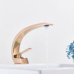 Casa si Gradina - Sanitare - Lavoar baie si accesorii - Baterii sanitare - Baterie chiuveta baie, Blackswan, Tip M92, model rose gold, dimensiune 16.6 cm - Infinity.ro