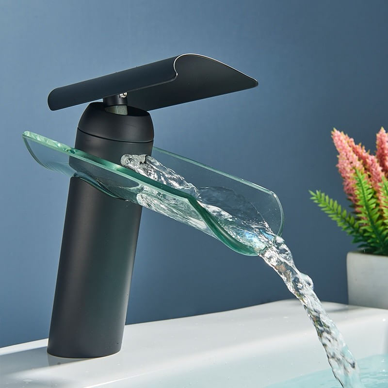 Casa si Gradina - Sanitare - Lavoar baie si accesorii - Baterii sanitare - Baterie chiuveta baie, Blackswan, Tip M91 cascada, model negru mat, dimensiune 18 cm - Infinity.ro