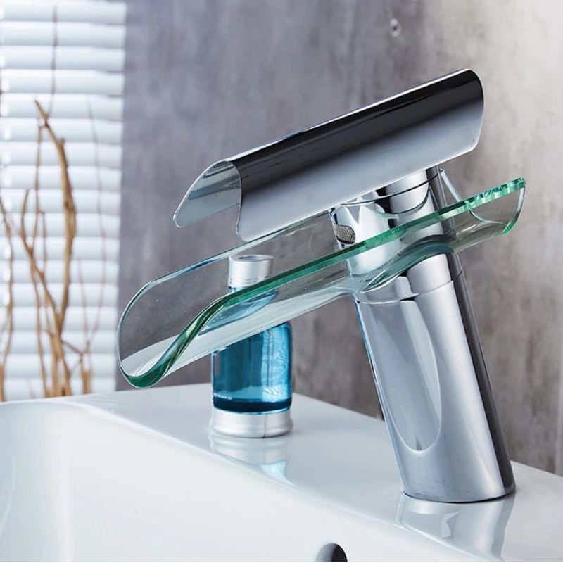Casa si Gradina - Sanitare - Lavoar baie si accesorii - Baterii sanitare - Baterie chiuveta baie, Blackswan, Tip Cascada M63, model crom/ sticla, dimensiune 17.7 cm - Infinity.ro