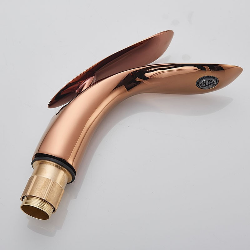 Casa si Gradina - Sanitare - Lavoar baie si accesorii - Baterii sanitare - Baterie chiuveta baie, Blackswan, Tip M90, model rose gold, dimensiune 20 cm - Infinity.ro