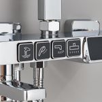 Casa si Gradina - Sanitare - Cazi si cabine de dus - Coloane si seturi de dus - Coloana dus, Blackswan, Tip M204, model crom, cu 4 cai, cu termostat, afisaj LCD si dus cu presiune, dimensiune 116 cm - Infinity.ro