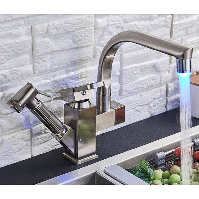 Casa si Gradina - Sanitare - Chiuveta bucatarie si accesorii - Baterii bucatarie - Baterie chiuveta bucatarie, Blackswan, Tip M183, cu LED si dus, model nichel mat, dimensiune 25 cm - Infinity.ro