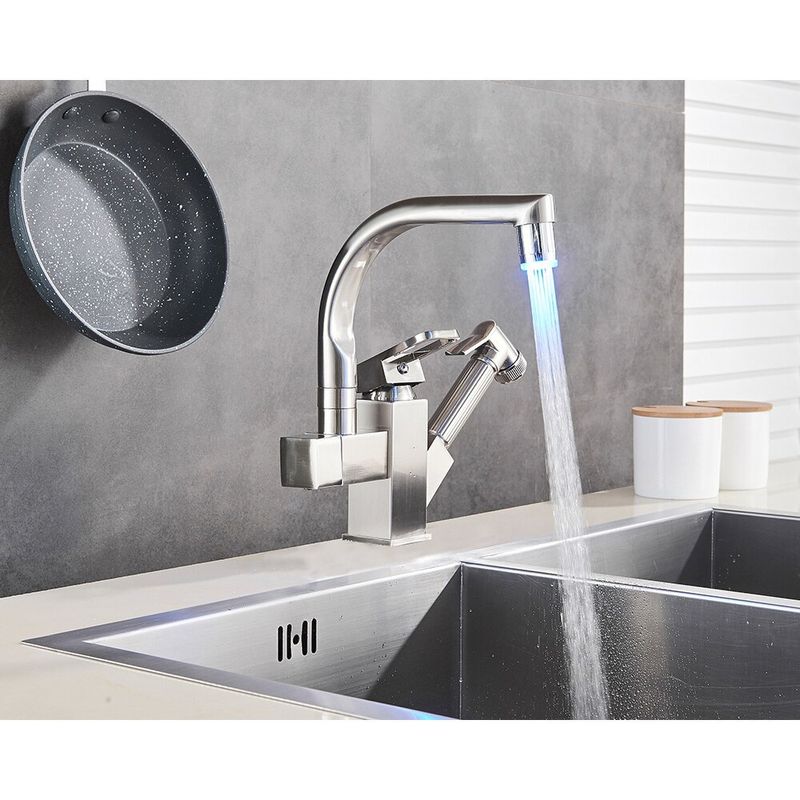 Casa si Gradina - Sanitare - Chiuveta bucatarie si accesorii - Baterii bucatarie - Baterie chiuveta bucatarie, Blackswan, Tip M183, cu LED si dus, model nichel mat, dimensiune 25 cm - Infinity.ro