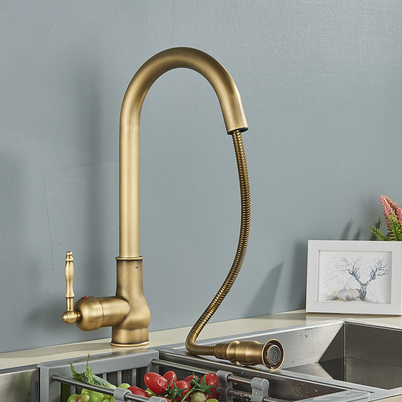 Casa si Gradina - Sanitare - Chiuveta bucatarie si accesorii - Baterii bucatarie - Baterie chiuveta bucatarie, Blackswan, Tip M234, model bronz antichizat, dimensiune 41 cm - Infinity.ro