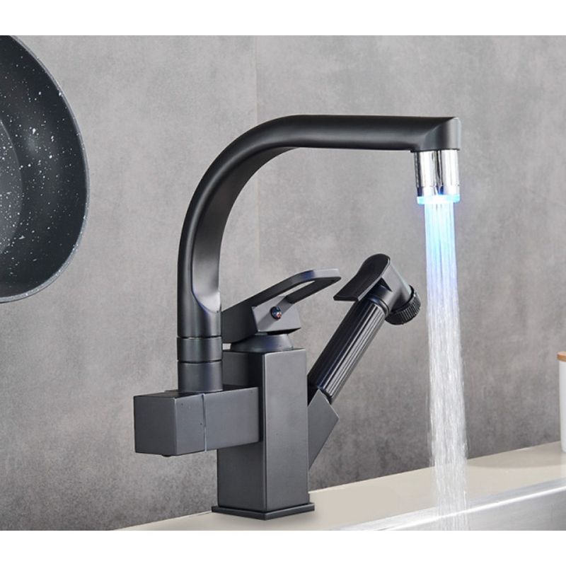 Casa si Gradina - Sanitare - Chiuveta bucatarie si accesorii - Baterii bucatarie - Baterie chiuveta bucatarie, Blackswan, Tip M181, cu LED si dus, model negru, dimensiune 25 cm - Infinity.ro