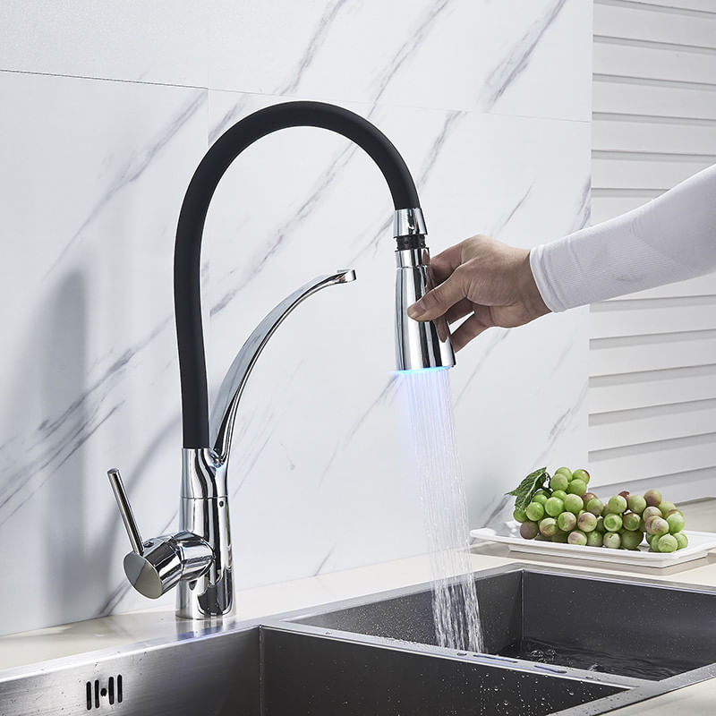Casa si Gradina - Sanitare - Chiuveta bucatarie si accesorii - Baterii bucatarie - Baterie chiuveta bucatarie, Blackswan, Tip M65 cu LED, model crom, dimensiune 43 cm - Infinity.ro