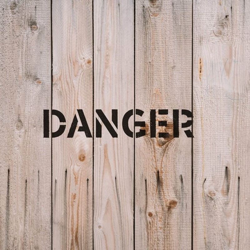 Casa si Gradina - Decoratiuni - DIY - Sabloane decorative pereti - Sablon Perete vopsire, tencuiala 0.7mm Danger Sign Refolosibil, model MXSP7238, 600 x 600 mm, 0.70mm - Infinity.ro