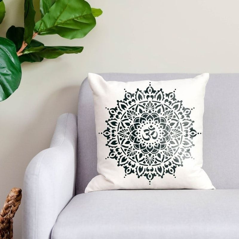 Casa si Gradina - Decoratiuni - DIY - Sabloane decorative pereti - Sablon Perete vopsire, tencuiala 0.7mm Om Mandala Refolosibil, model MXSP7145, 800 x 800 mm - Infinity.ro