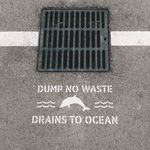 Casa si Gradina - Decoratiuni - DIY - Sabloane decorative pereti - Sablon Perete vopsire, tencuiala 0.7mm No Dumping Drains to Ocean Refolosibil, model MXSP7210, 1000 x 1000 mm, 0.70 mm - Infinity.ro