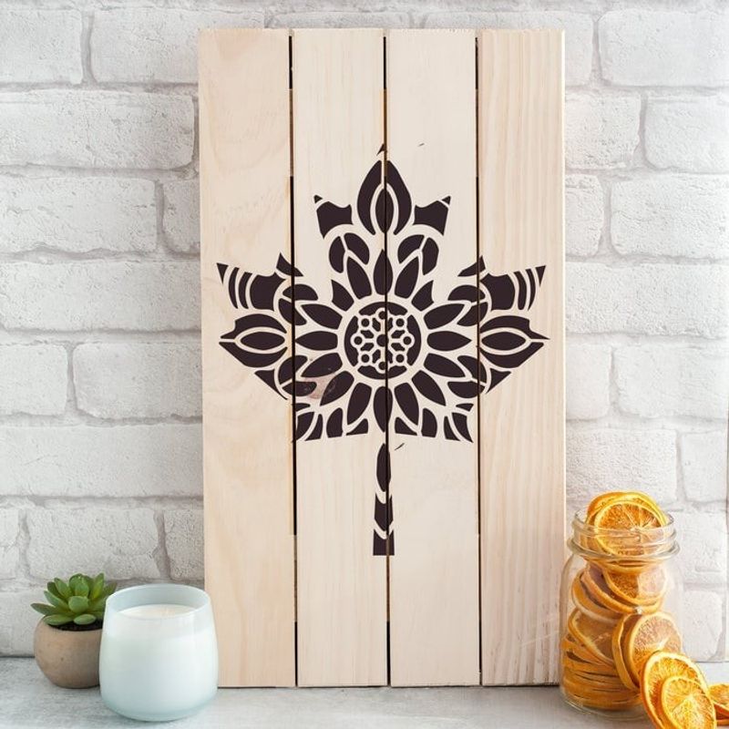 Casa si Gradina - Decoratiuni - DIY - Sabloane decorative pereti - Sablon Perete vopsire, tencuiala 0.7mm Mandala Maple Leaf Refolosibil, model MXSP7203, 900 x 900 mm - Infinity.ro
