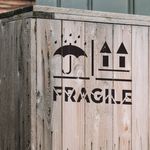 Casa si Gradina - Decoratiuni - DIY - Sabloane decorative pereti - Sablon Perete vopsire, tencuiala 0.7mm Fragile Right Side Up Keep Dry Refolosibil, model MXSP7221, 200 x 200 mm, 0.70mm - Infinity.ro