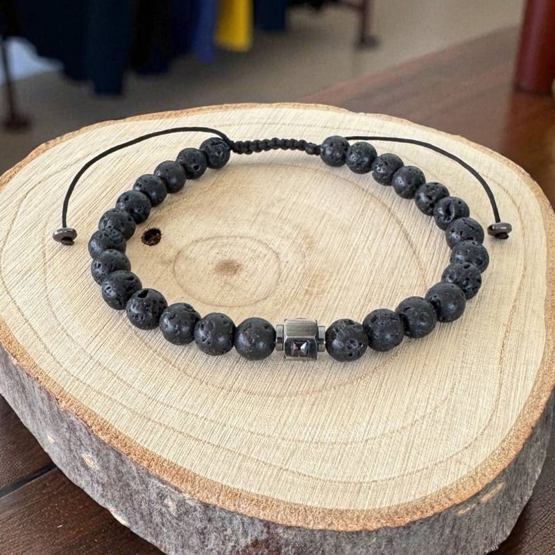 Fashion, accesorii si bijuterii - Barbati - Bijuterii barbati - Bratari barbati - Bratara barbati ajustabila pe snur Cian din pietre de lava cu charm inox - Infinity.ro