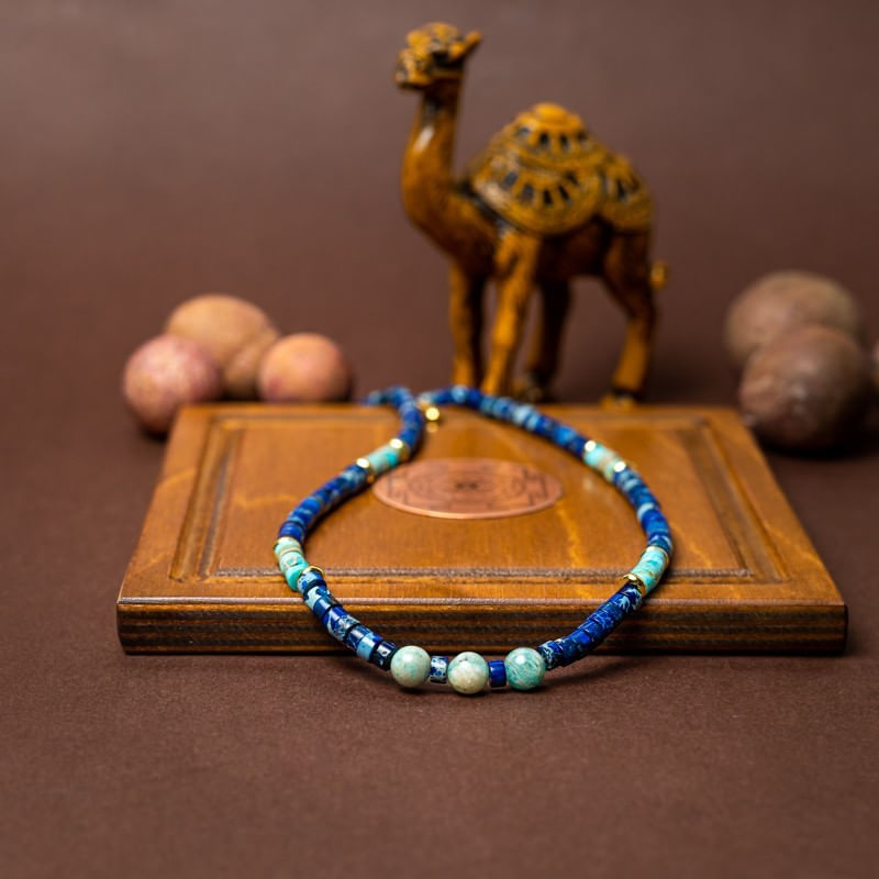 Fashion, accesorii si bijuterii - Femei - Bijuterii femei - Coliere femei - Colier choker Nirmay din pietre naturale de Sediment de Jasp, inchidere din argint 925 placat cu aur 14K - Infinity.ro