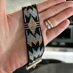 Fashion, accesorii si bijuterii - Femei - Bijuterii femei - Bratari femei - Bratara lata dama aurie cu negru si gri, impletita manual cu margele Miyuki, Charline - Infinity.ro
