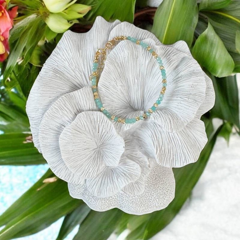 Fashion, accesorii si bijuterii - Femei - Bijuterii femei - Bratari femei - Bratara eleganta dama handmade Nabila cu Amazonit si argint placat cu aur 925 - Infinity.ro