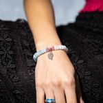 Fashion, accesorii si bijuterii - Femei - Bijuterii femei - Bratari femei - Mayra, bratara dama realizata manual din cristale de Morganit cu charm frunza - Infinity.ro