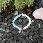 Fashion, accesorii si bijuterii - Femei - Bijuterii femei - Bratari femei - Mayra, bratara dama realizata manual din cristale de Morganit cu charm frunza - Infinity.ro