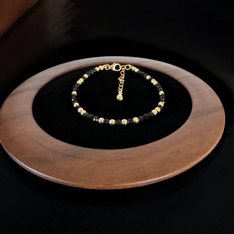 Fashion, accesorii si bijuterii - Femei - Bijuterii femei - Bratari femei - Bratara dama handmade din Obsidian Amina cu bilute din argint placat cu aur - Infinity.ro