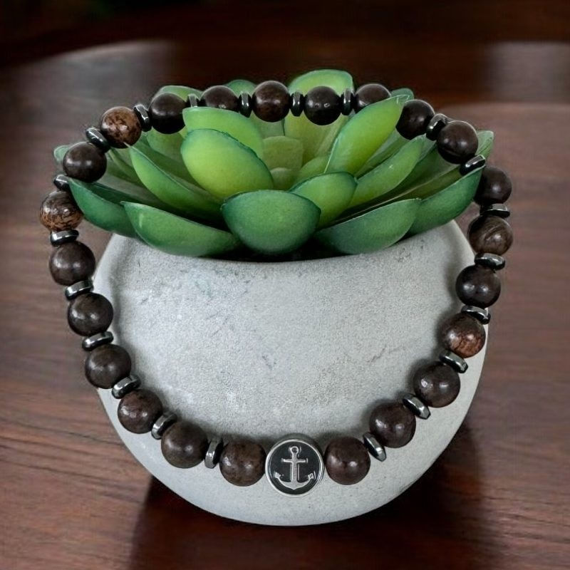 Fashion, accesorii si bijuterii - Barbati - Bijuterii barbati - Bratari barbati - Bratara barbati Neel din Lemn de Santal cu Hematit si charm din inox - Infinity.ro