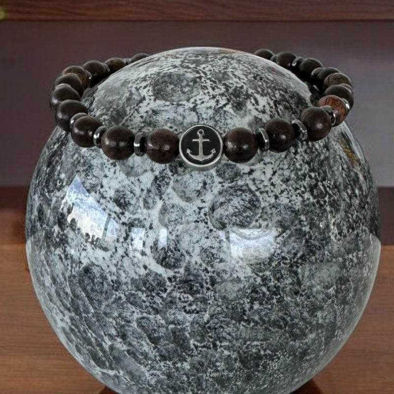 Fashion, accesorii si bijuterii - Barbati - Bijuterii barbati - Bratari barbati - Bratara barbati Neel din Lemn de Santal cu Hematit si charm din inox - Infinity.ro