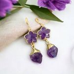 Fashion, accesorii si bijuterii - Femei - Bijuterii femei - Cercei femei - Alege eleganta cu noii cercei din Ametist, piatra bruta, placati cu aur de 18K - Infinity.ro