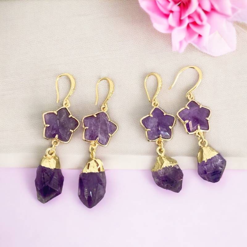 Fashion, accesorii si bijuterii - Femei - Bijuterii femei - Cercei femei - Alege eleganta cu noii cercei din Ametist, piatra bruta, placati cu aur de 18K - Infinity.ro