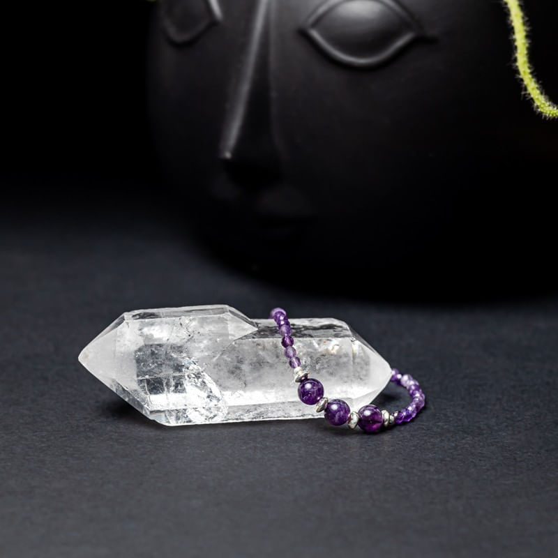 Fashion, accesorii si bijuterii - Femei - Bijuterii femei - Bratari femei - Bratara dama Reena din pietre naturale de Ametist, inchidere si accesorii din argint 925 - Infinity.ro