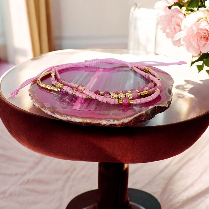 Fashion, accesorii si bijuterii - Femei - Bijuterii femei - Bratari femei - Bratara handmade roz snur 3 straturi Paty cu Miyuki si Turmalina Roz cu argint placat cu aur - Infinity.ro