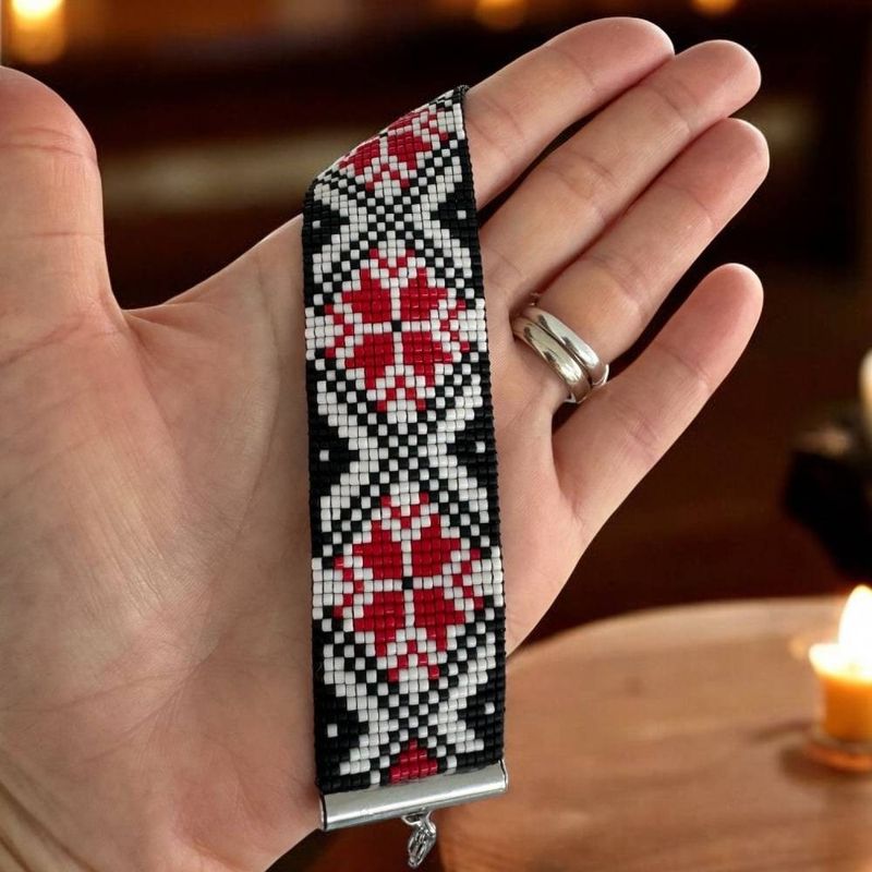 Fashion, accesorii si bijuterii - Femei - Bijuterii femei - Bratari femei - Bratara lata impletita manual cu margele Miyuki cu model traditional romanesc, Adela - Infinity.ro