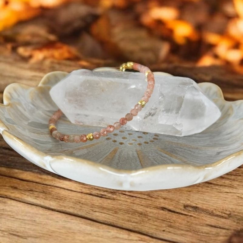 Fashion, accesorii si bijuterii - Femei - Bijuterii femei - Bratari femei - Bratara dama Piatra Soarelui Anjali cu argint placat cu aur - Infinity.ro